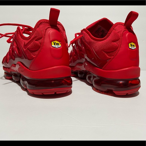 ⛔️SOLD⛔️ Nike Air Vapor Max Plus size 12.5 University Red/University Red. - Picture 2 of 11